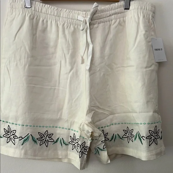 Forever 21 Men’s Cream and Green Bermudas Shorts with Botanical Trim 2XL - Picture 1 of 5